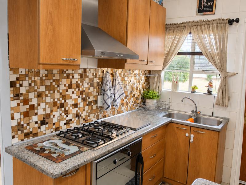 2 Bedroom Property for Sale in Heuwelsig Free State
